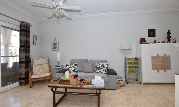 Resale - Villa -
Algorfa - Montemar