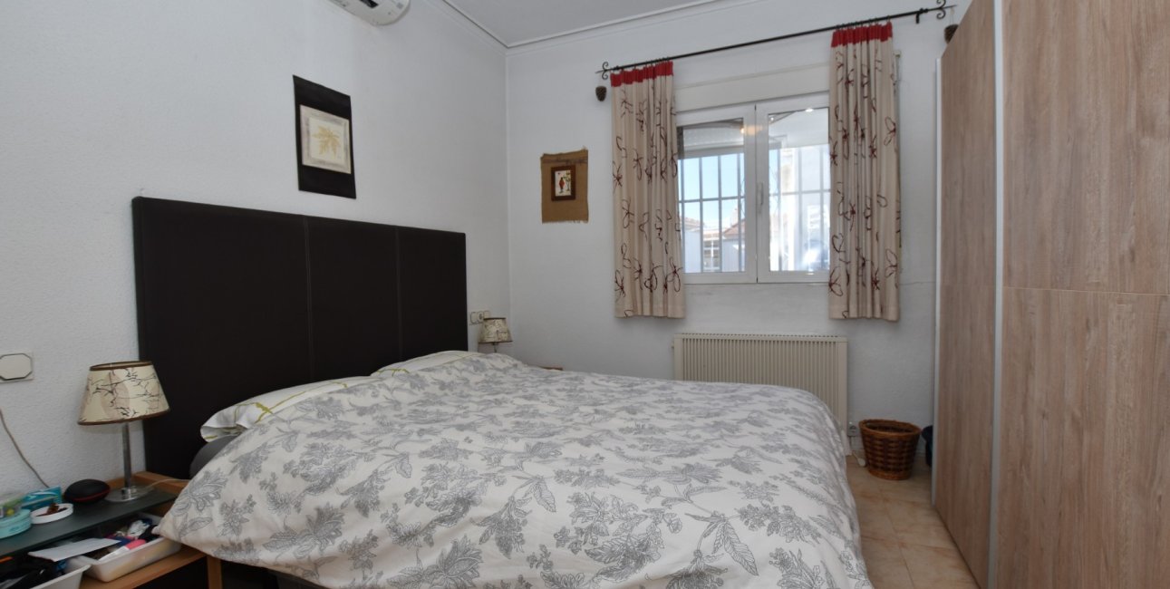 Resale - Villa -
Algorfa - Montemar