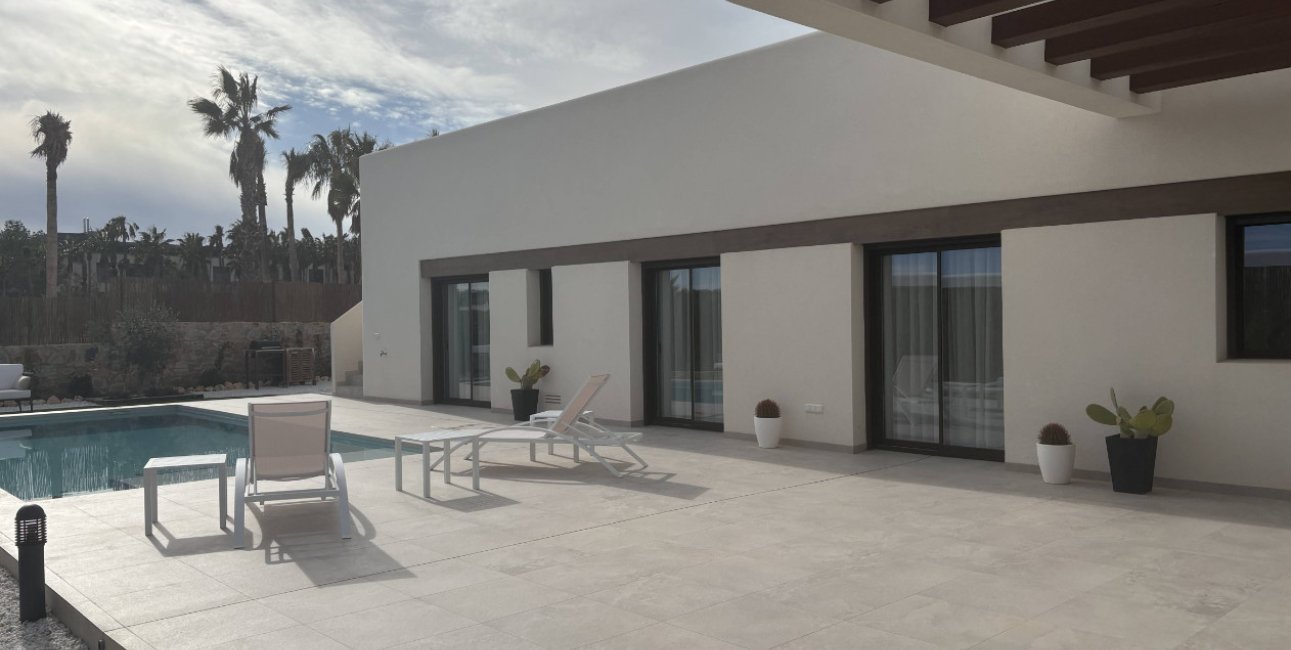 Rynek wtórny - Willa -
Algorfa - La Finca Golf Resort