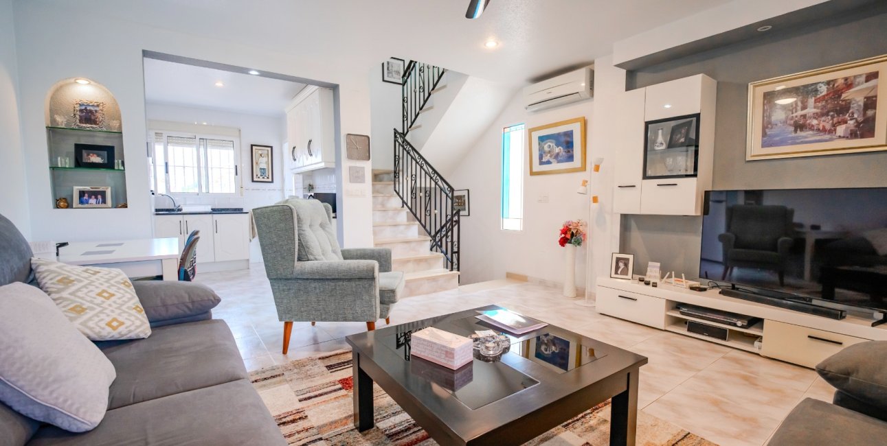 Resale - Townhouse -
Benimar - Benimar I