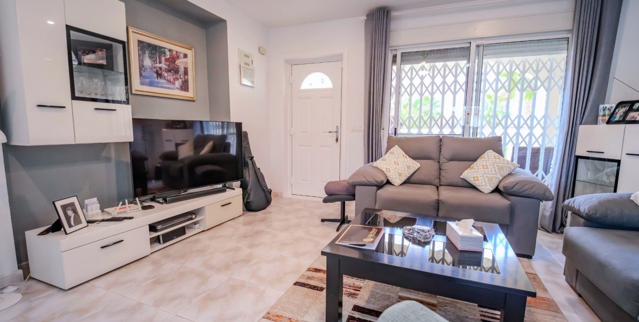 Resale - Townhouse -
Benimar - Benimar I