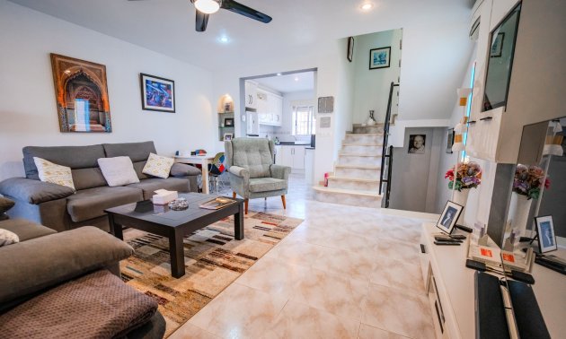 Resale - Townhouse -
Benimar - Benimar I