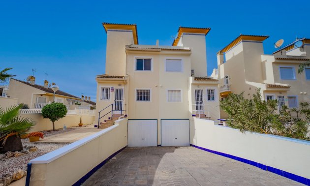 Resale - Townhouse -
Benimar - Benimar I