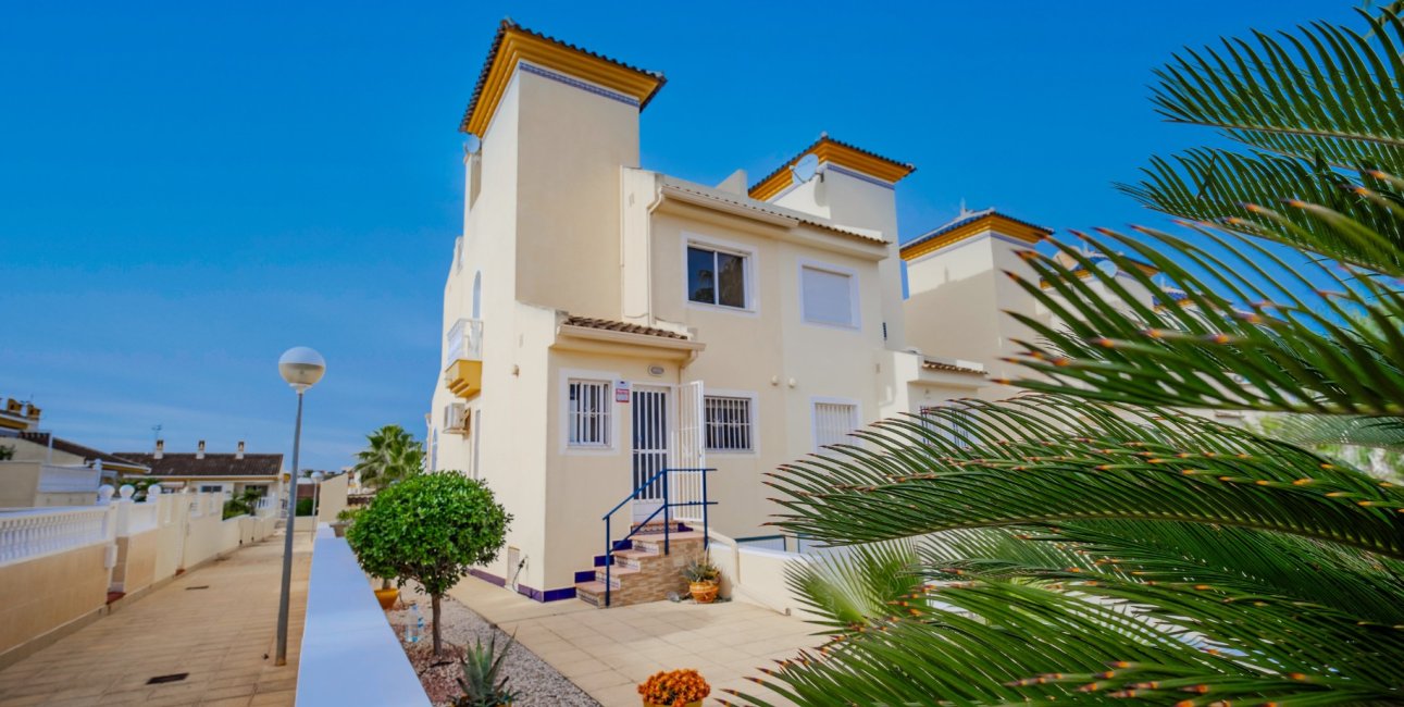 Resale - Townhouse -
Benimar - Benimar I