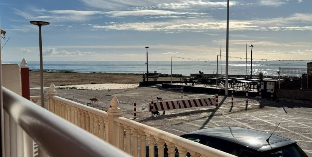 Resale - Apartment / flat -
Torrevieja - Puerto Romano
