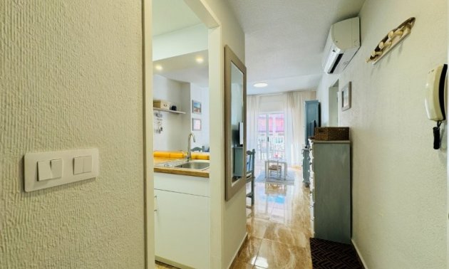 Reventa - Apartamento / piso -
Torrevieja - Puerto Romano