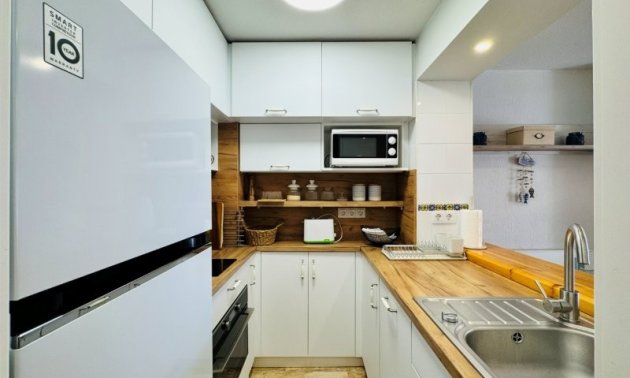Resale - Apartment / flat -
Torrevieja - Puerto Romano