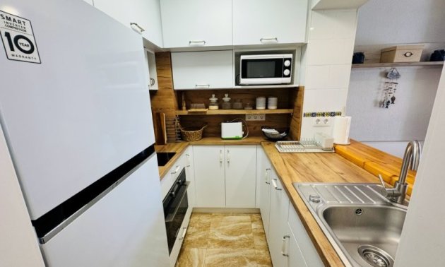 Resale - Apartment / flat -
Torrevieja - Puerto Romano