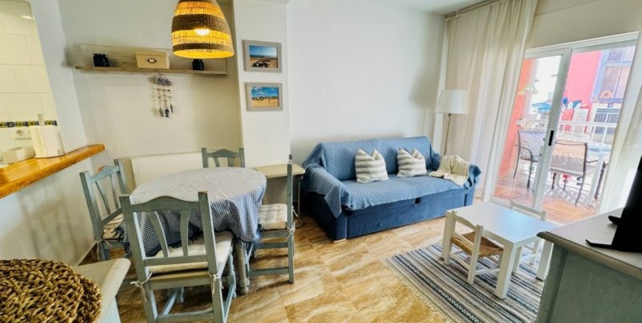 Resale - Apartment / flat -
Torrevieja - Puerto Romano