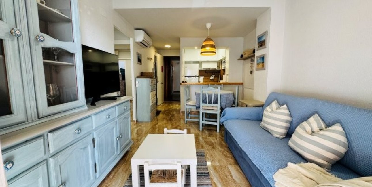 Resale - Apartment / flat -
Torrevieja - Puerto Romano