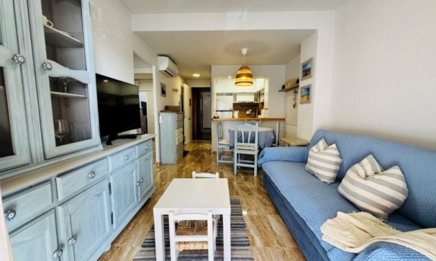 Resale - Apartment / flat -
Torrevieja - Puerto Romano