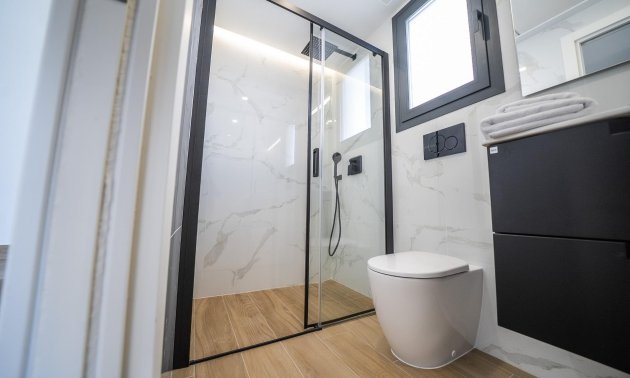 Rynek pierwotny - Willa -
Algorfa - La Finca Golf