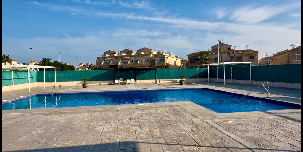 Reventa - Bungalow -
Torrevieja - El Chaparral