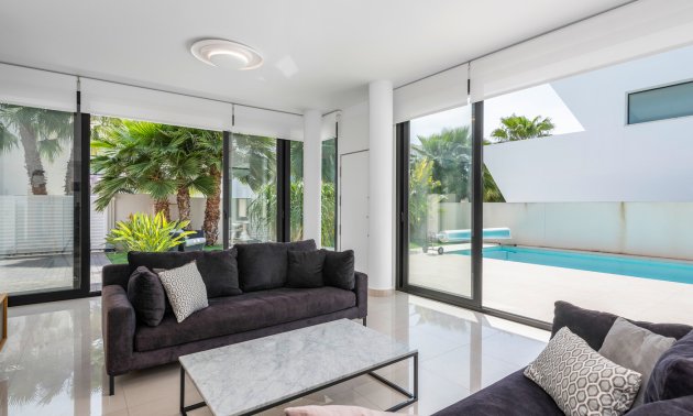 Resale - Villa -
Ciudad Quesada - La Laguna