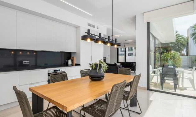 Resale - Villa -
Ciudad Quesada - La Laguna