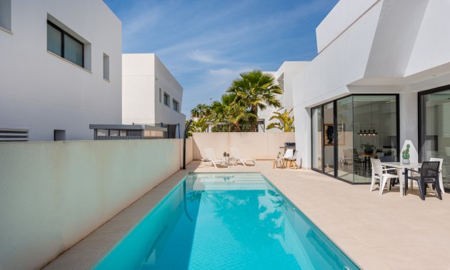 Resale - Villa -
Ciudad Quesada - La Laguna