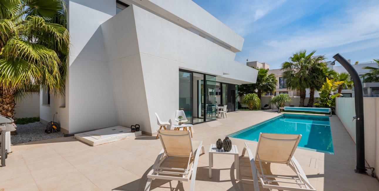 Resale - Villa -
Ciudad Quesada - La Laguna