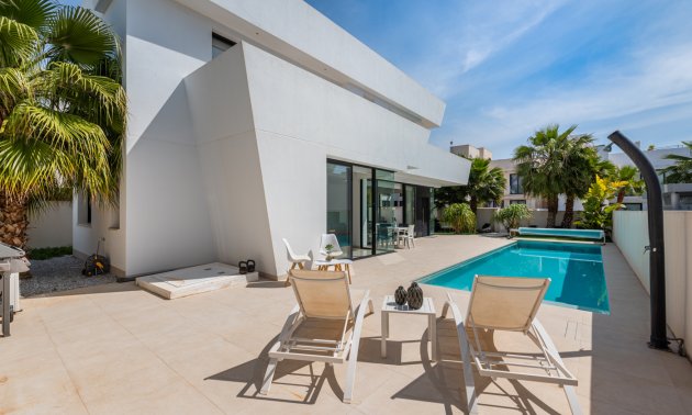 Resale - Villa -
Ciudad Quesada - La Laguna