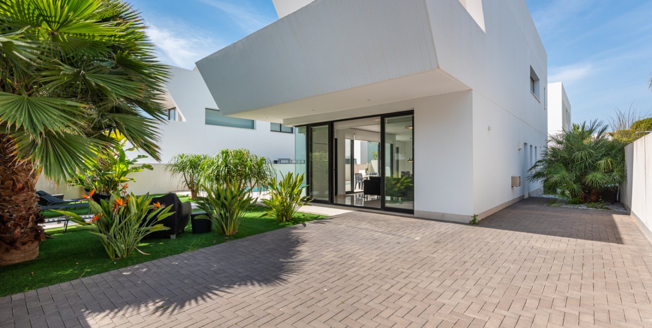 Resale - Villa -
Ciudad Quesada - La Laguna