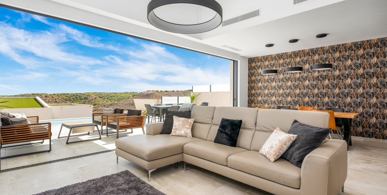 Resale - Villa -
Ciudad Quesada - Pueblo Lucero