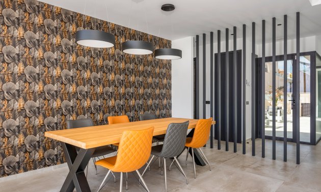 Resale - Villa -
Ciudad Quesada - Pueblo Lucero