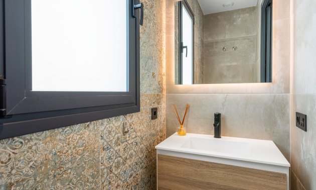 Resale - Villa -
Ciudad Quesada - Pueblo Lucero