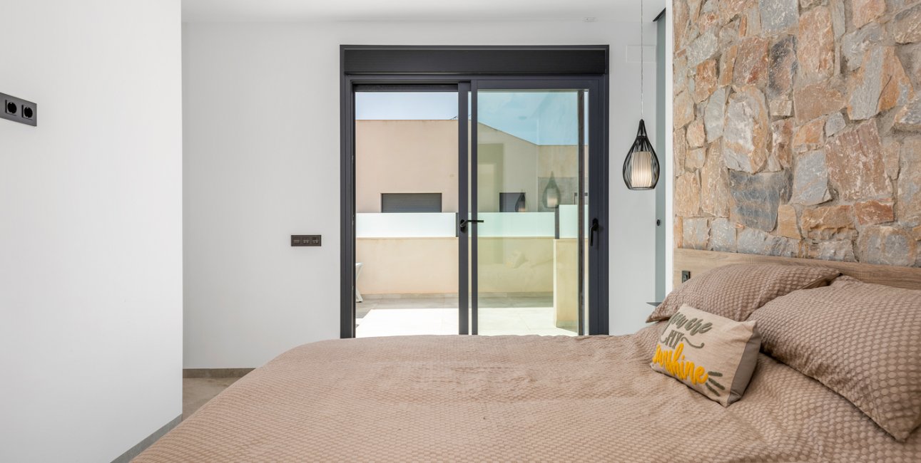 Resale - Villa -
Ciudad Quesada - Pueblo Lucero