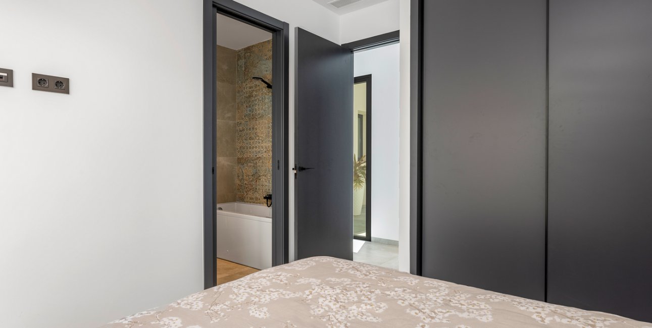 Resale - Villa -
Ciudad Quesada - Pueblo Lucero