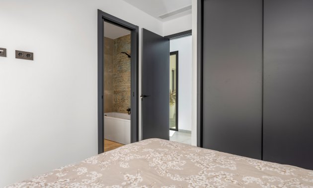 Resale - Villa -
Ciudad Quesada - Pueblo Lucero