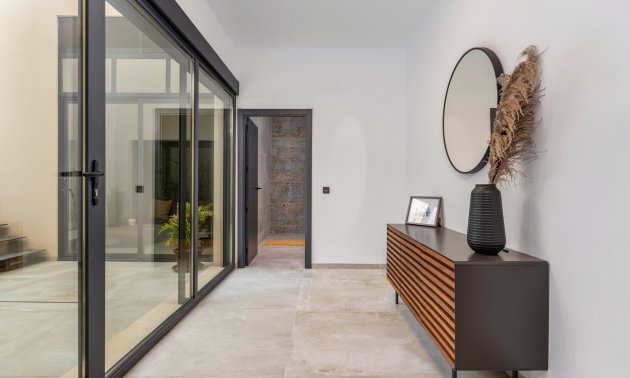 Resale - Villa -
Ciudad Quesada - Pueblo Lucero