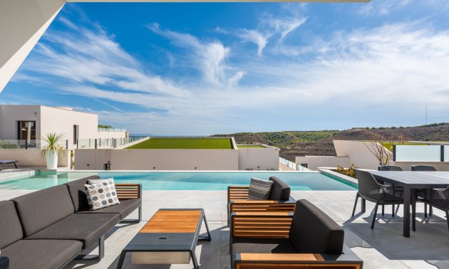 Resale - Villa -
Ciudad Quesada - Pueblo Lucero