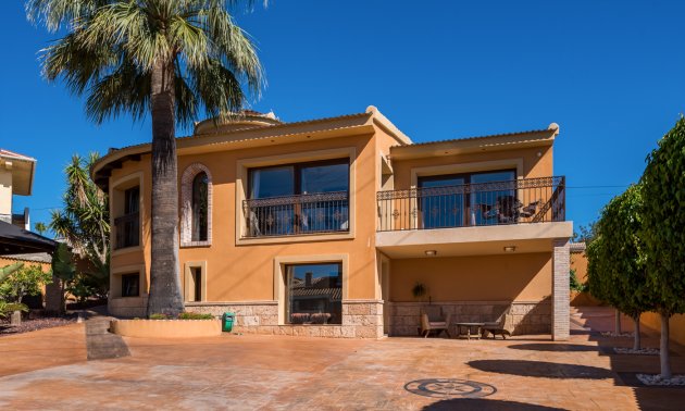 Resale - Villa -
Ciudad Quesada - Ciudad Quesada - Town