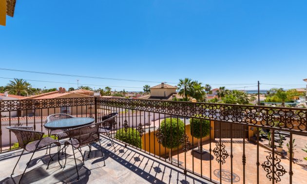 Resale - Villa -
Ciudad Quesada - Ciudad Quesada - Town