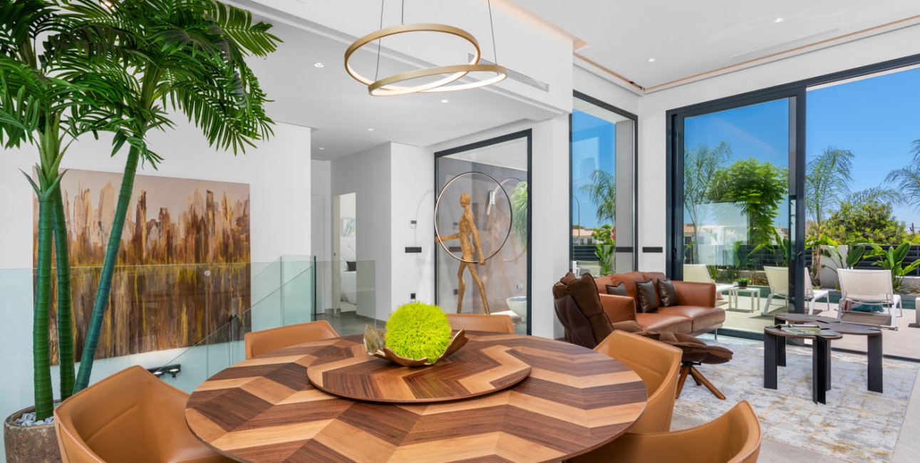 Resale - Villa -
El Campello - El Amerador