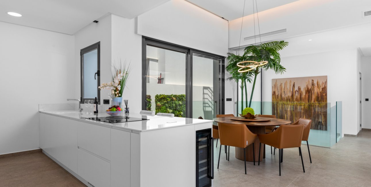 Resale - Villa -
El Campello - El Amerador