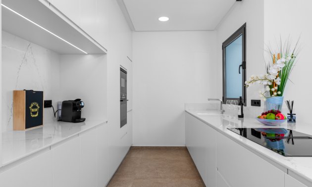 Resale - Villa -
El Campello - El Amerador