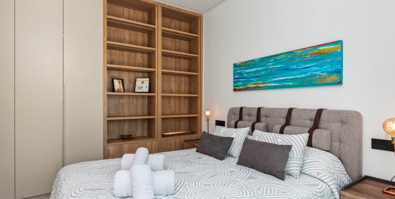 Resale - Villa -
El Campello - El Amerador