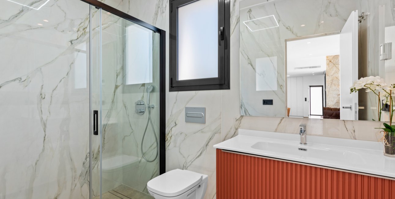 Resale - Villa -
El Campello - El Amerador