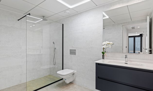 Resale - Villa -
El Campello - El Amerador