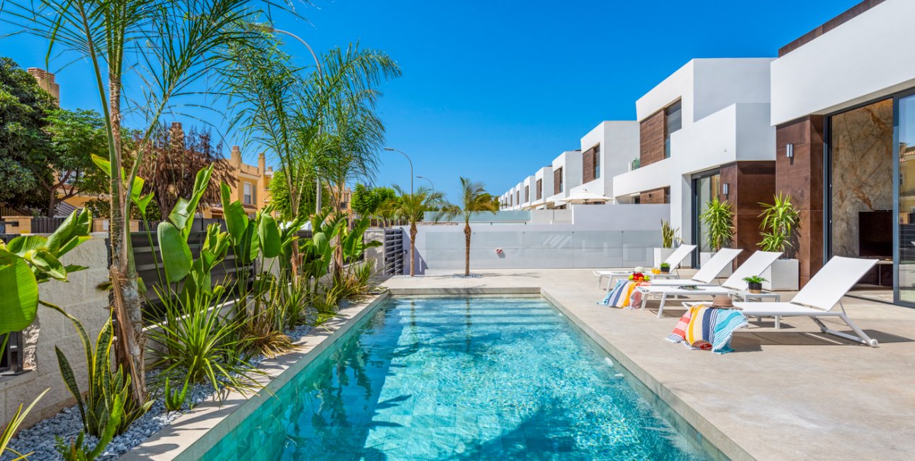 Resale - Villa -
El Campello - El Amerador