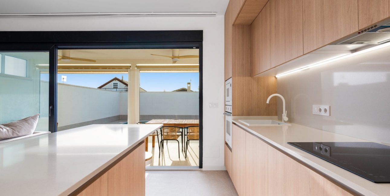 Resale - Villa -
Torrevieja - El Chaparral