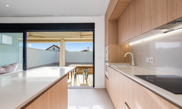 Resale - Villa -
Torrevieja - El Chaparral