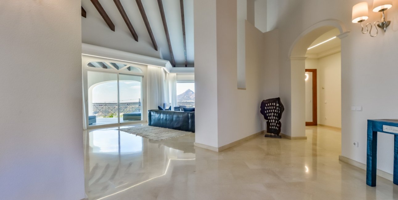 Reventa - Villa -
Altea - Sierra de Altea