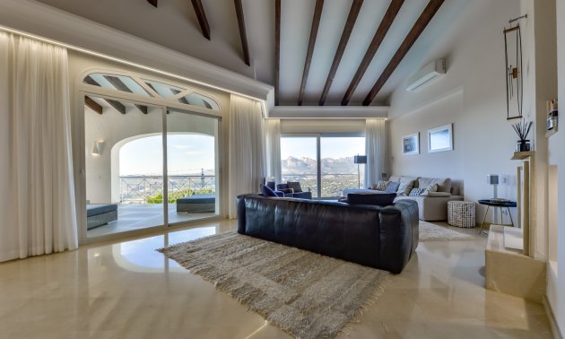 Reventa - Villa -
Altea - Sierra de Altea