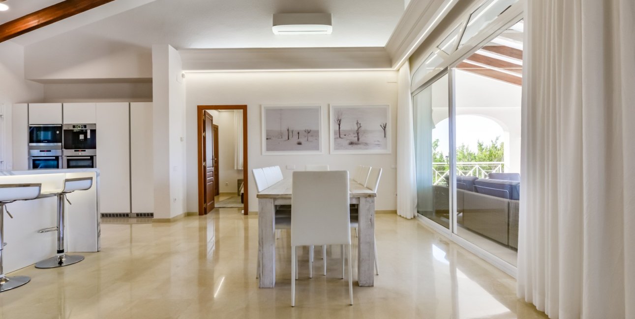 Reventa - Villa -
Altea - Sierra de Altea