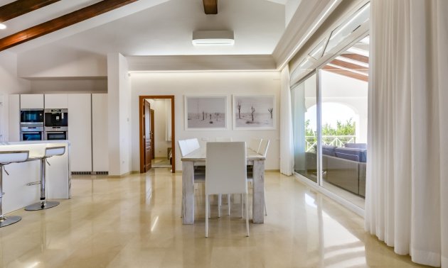 Reventa - Villa -
Altea - Sierra de Altea