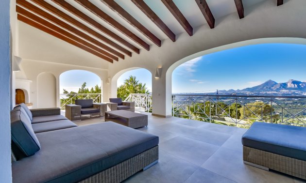 Reventa - Villa -
Altea - Sierra de Altea