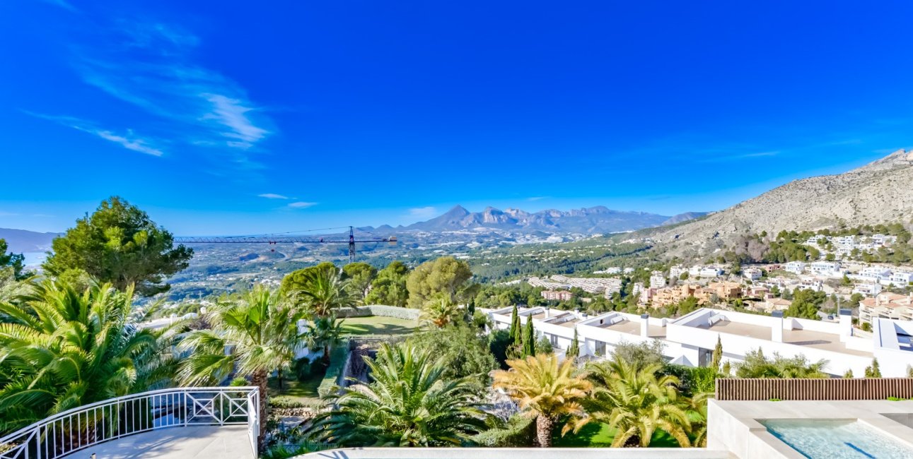 Reventa - Villa -
Altea - Sierra de Altea