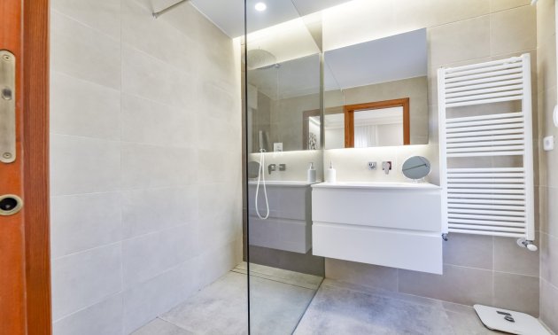 Reventa - Villa -
Altea - Sierra de Altea