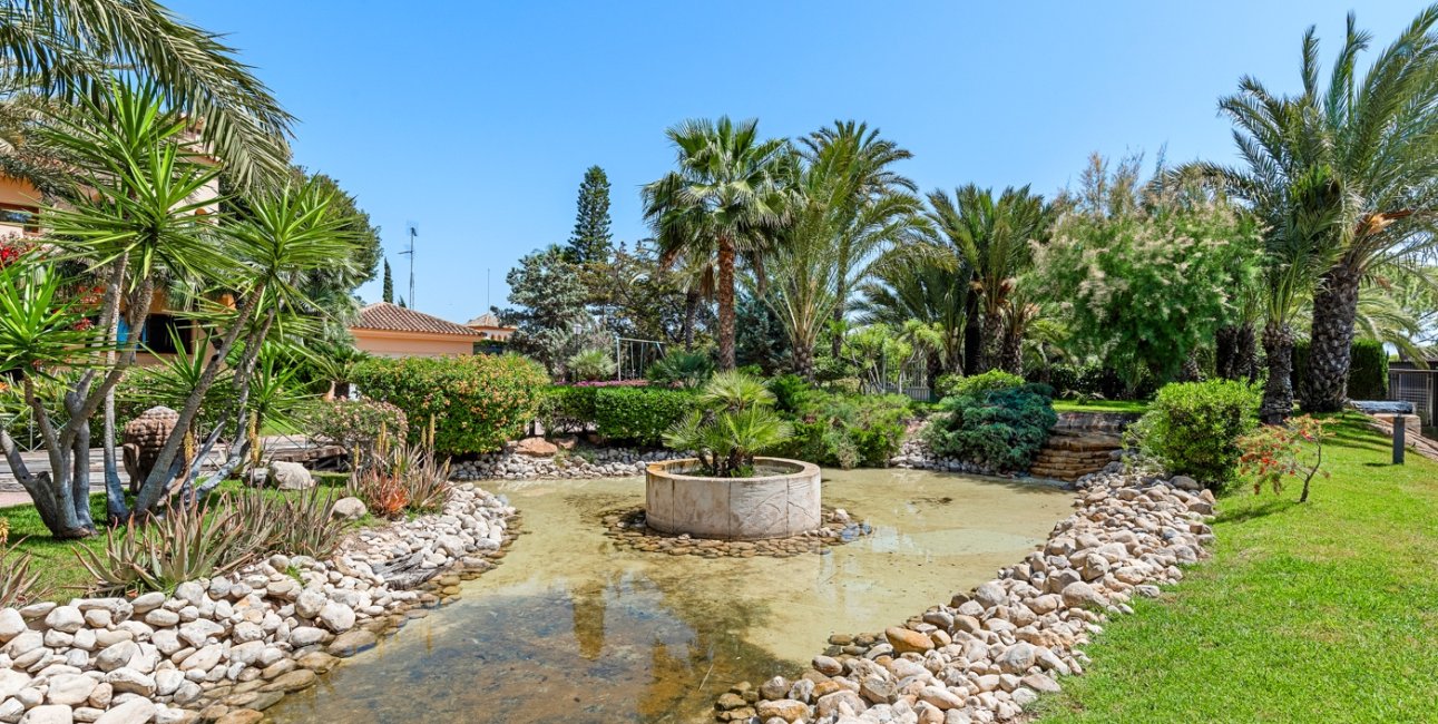 Resale - Country House -
Elche - Elche - Country